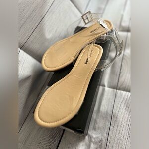 Fashinova Cute🩷Round Toe Flat Sandals. NEW! NEVER worn still in box!